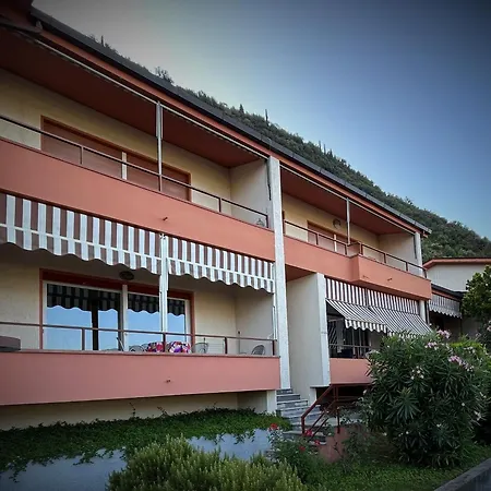 Ξενοδοχείο με διαμερίσματα Gardesana Active Μαλτσεζίνε